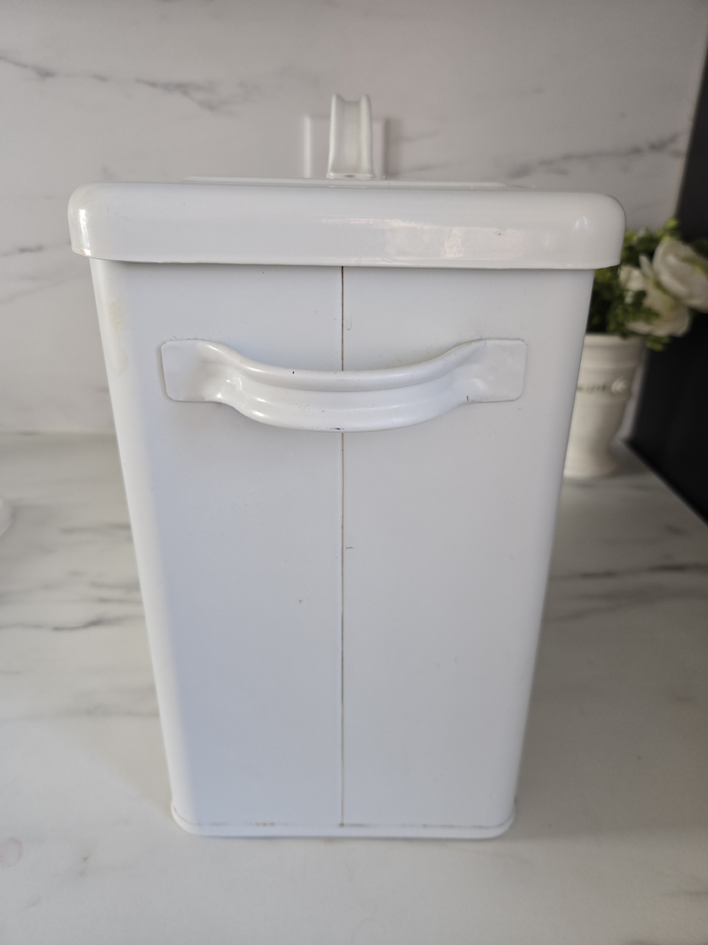 VINTAGE RESTORATION HARDWARE METAL "Laundry" Storage Bin with LID - Picture 5 of 9